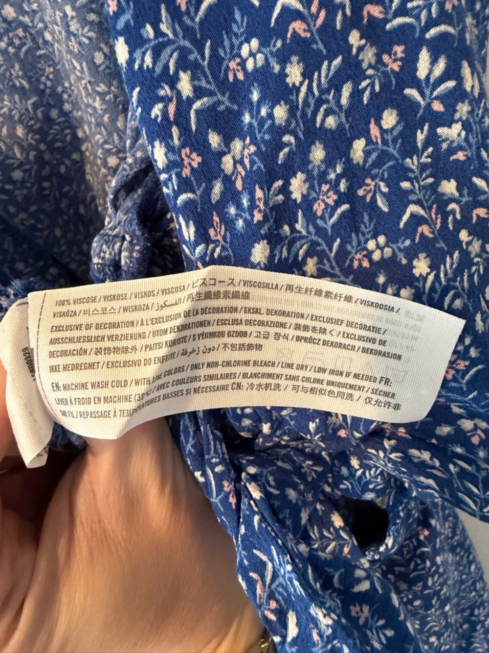 Abercrombie and Fitch Blue Micro Floral Jumpsuit Vneck Tie Front Keyhole Back - Picture 6 of 10